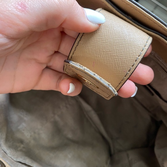 Michael kors purse - Picture 3 of 7